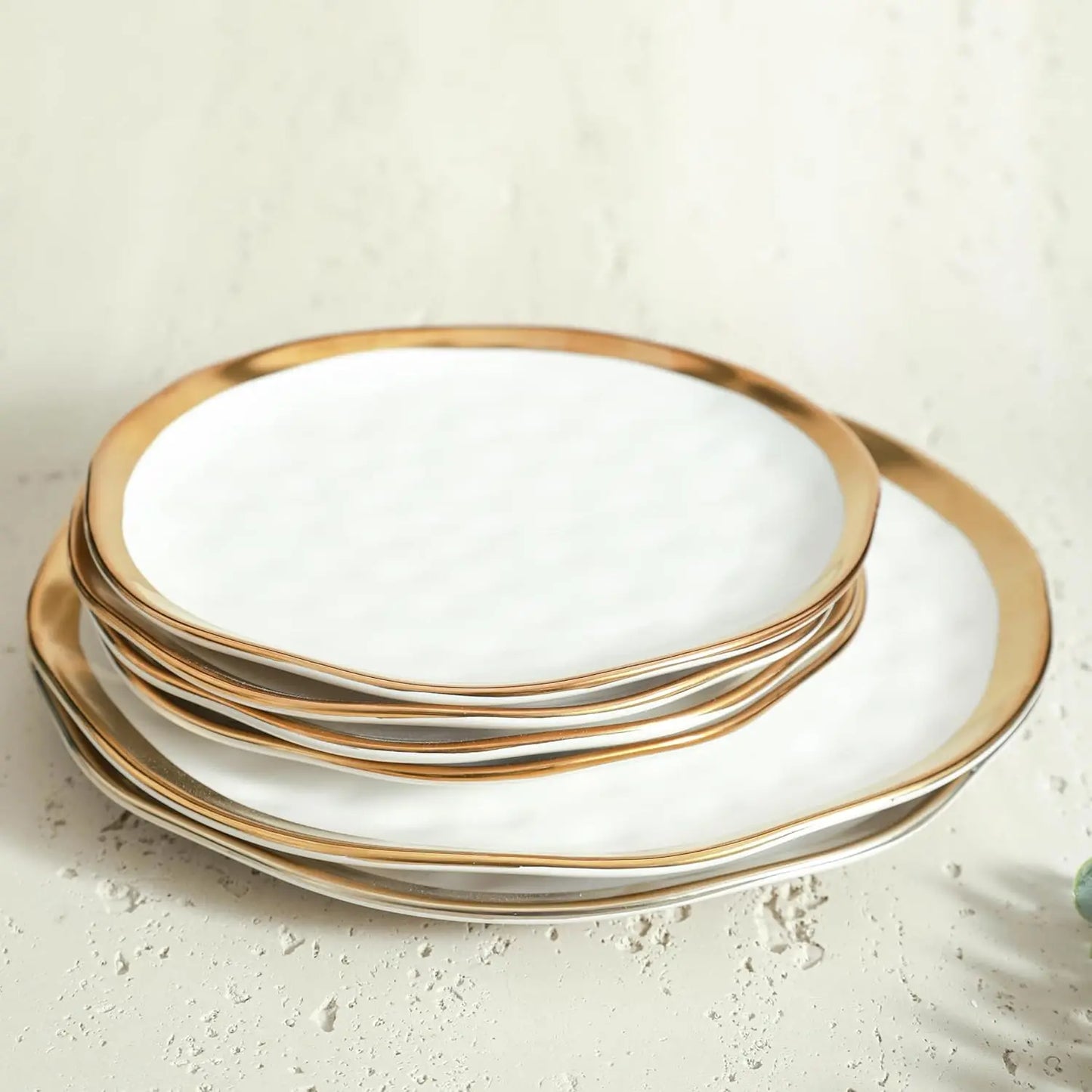 Opulent Gold Rimmed 16-Piece Dinner Set